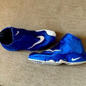 Blue white Nike Glove Gary Payton
